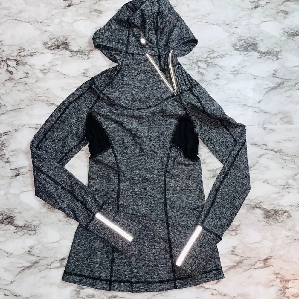 Lululemon Run Back on Track Hoodie Ponytail Hood Grey Women 4 Athleisure Active